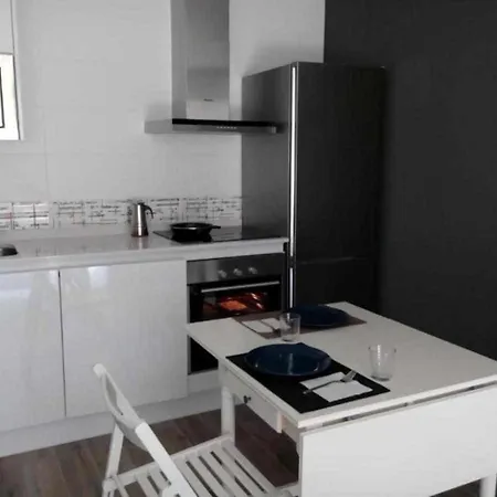 El Serron Apartment *