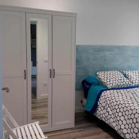 El Serron Apartment *