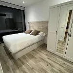 El Serron Apartment *